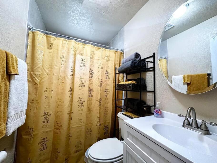 The Rustic @ Paseo De Encinal Drive Apartment *